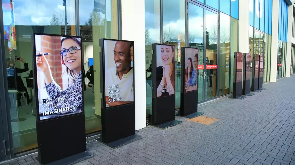 <strong>¿Qué es el digital signage?</strong> 1 Servicio digital signage